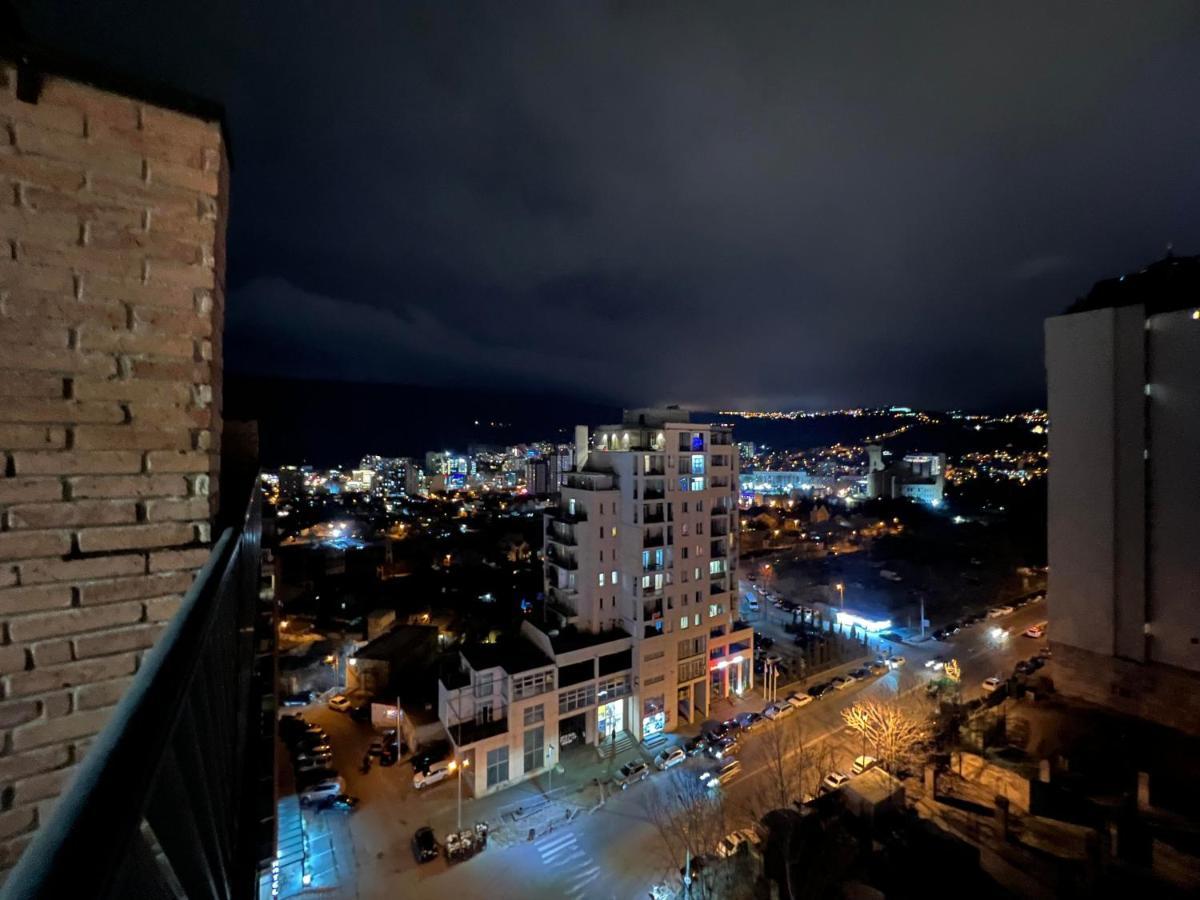 Hotel Sky Room Tbilisi Bagian luar foto